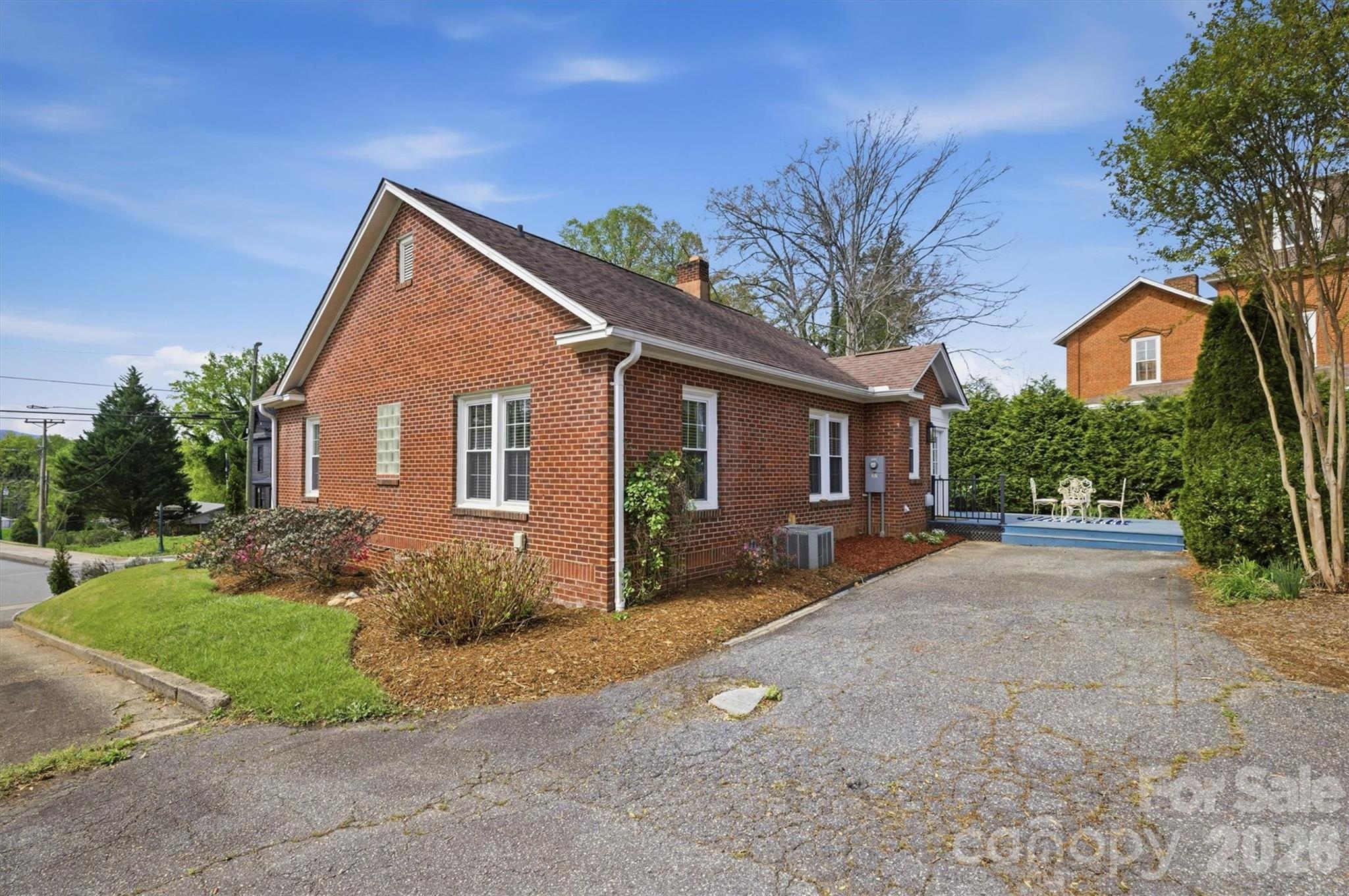 406 N Green Street