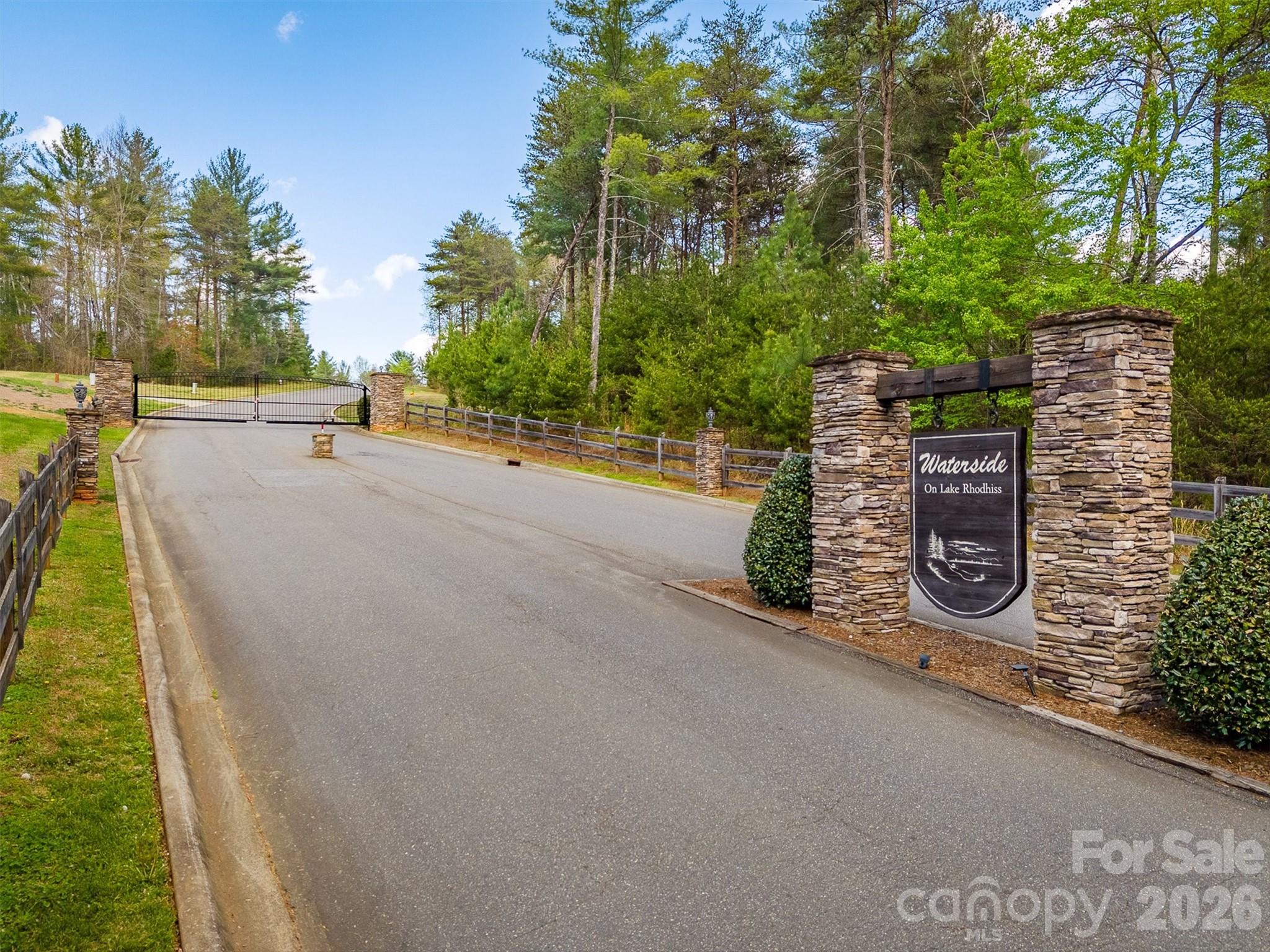 3175 Peninsula Pointe Drive NW