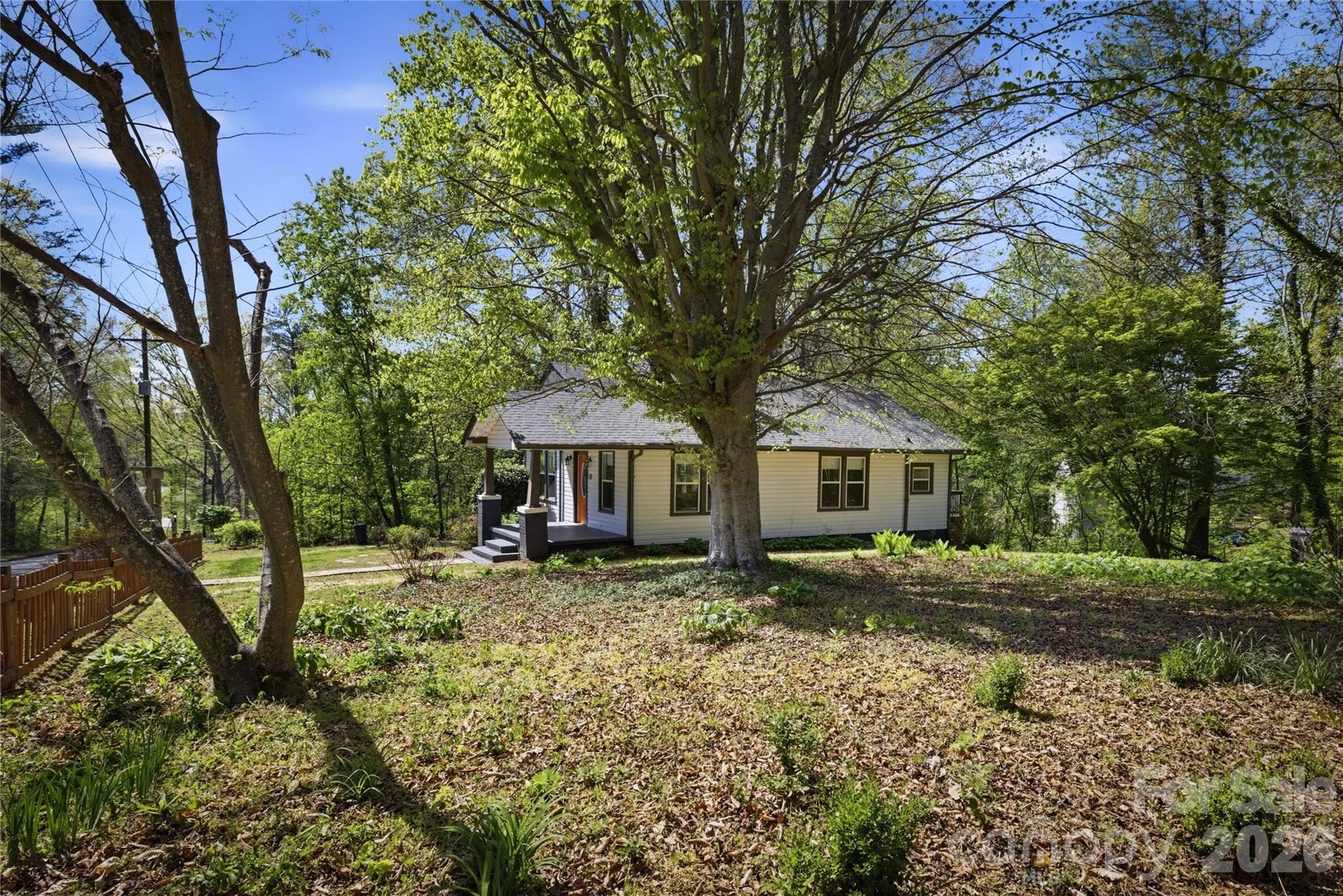 512 Alexander Avenue