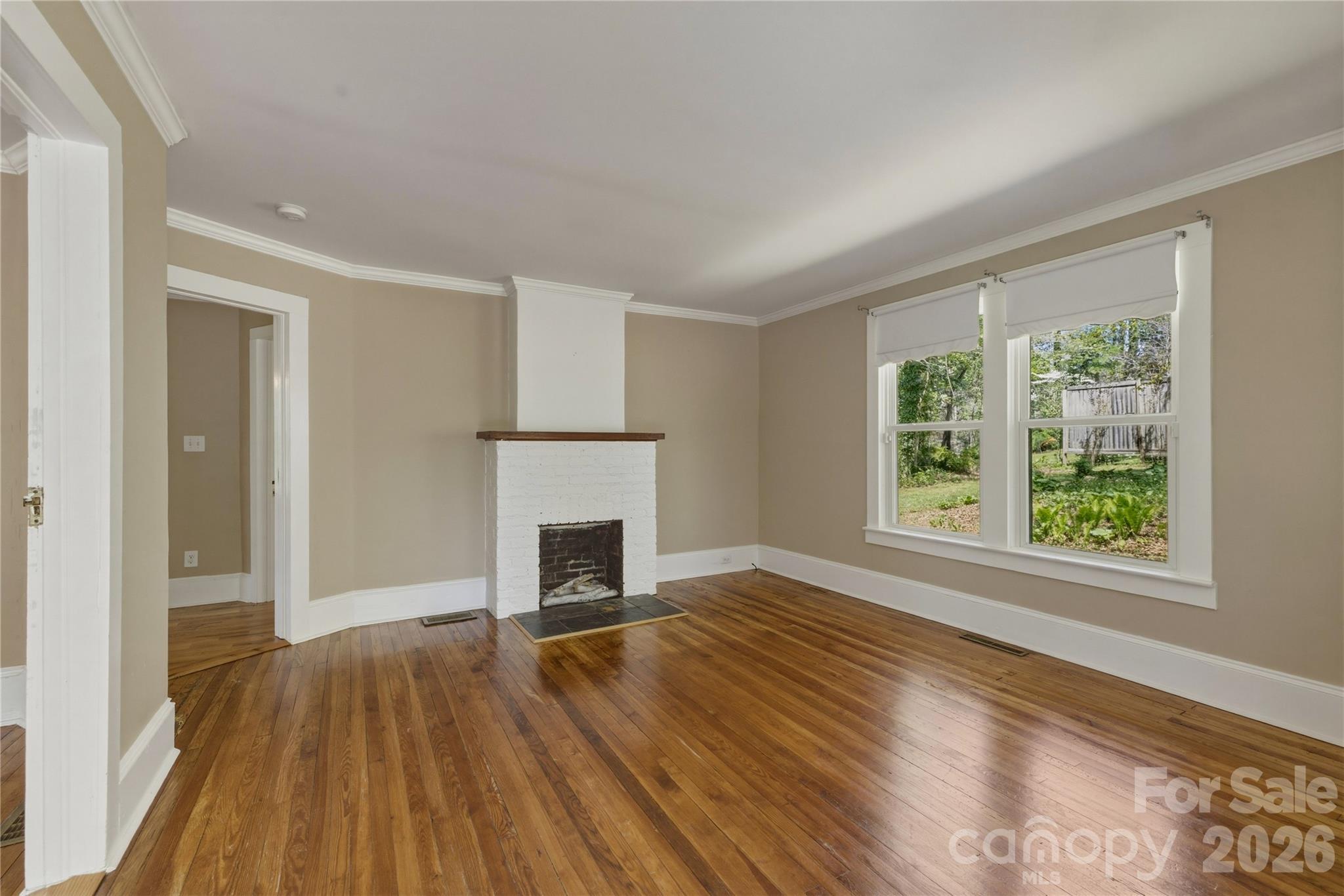 512 Alexander Avenue