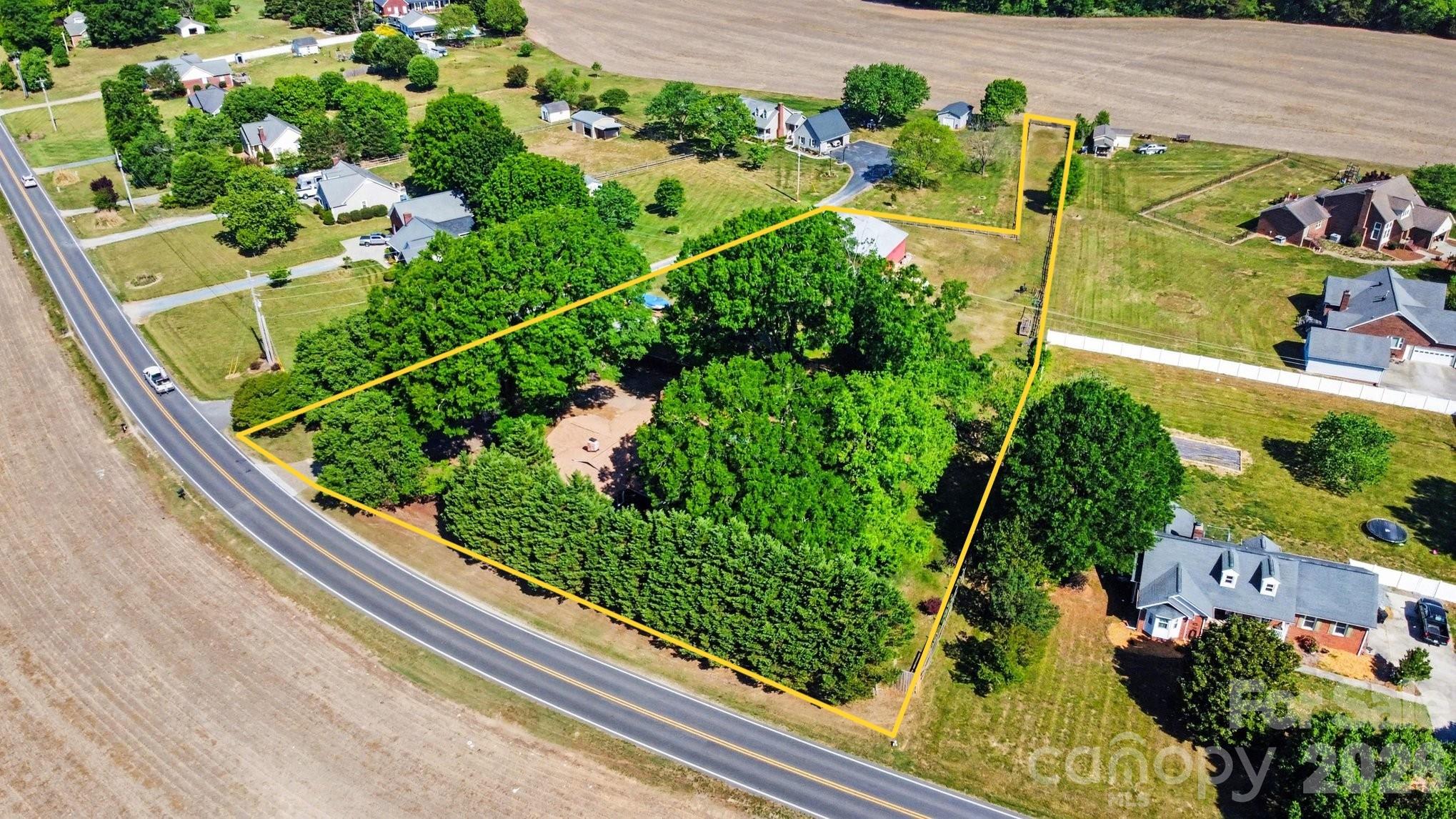 211 Baucom Deese Road