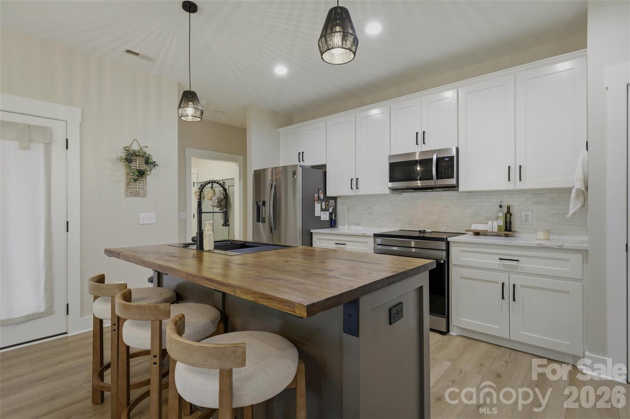 152 Eagles Landing