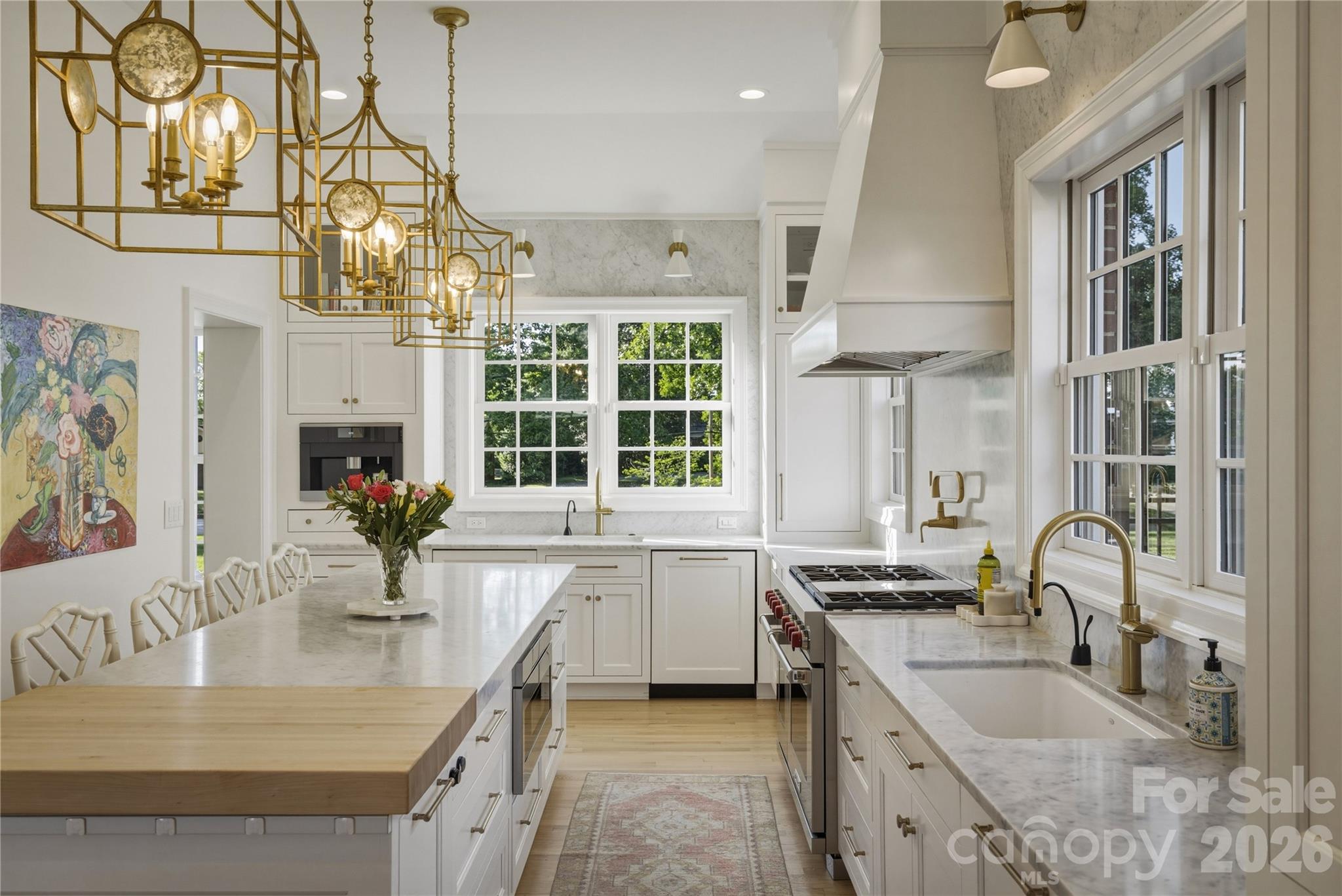 319 W Union Street