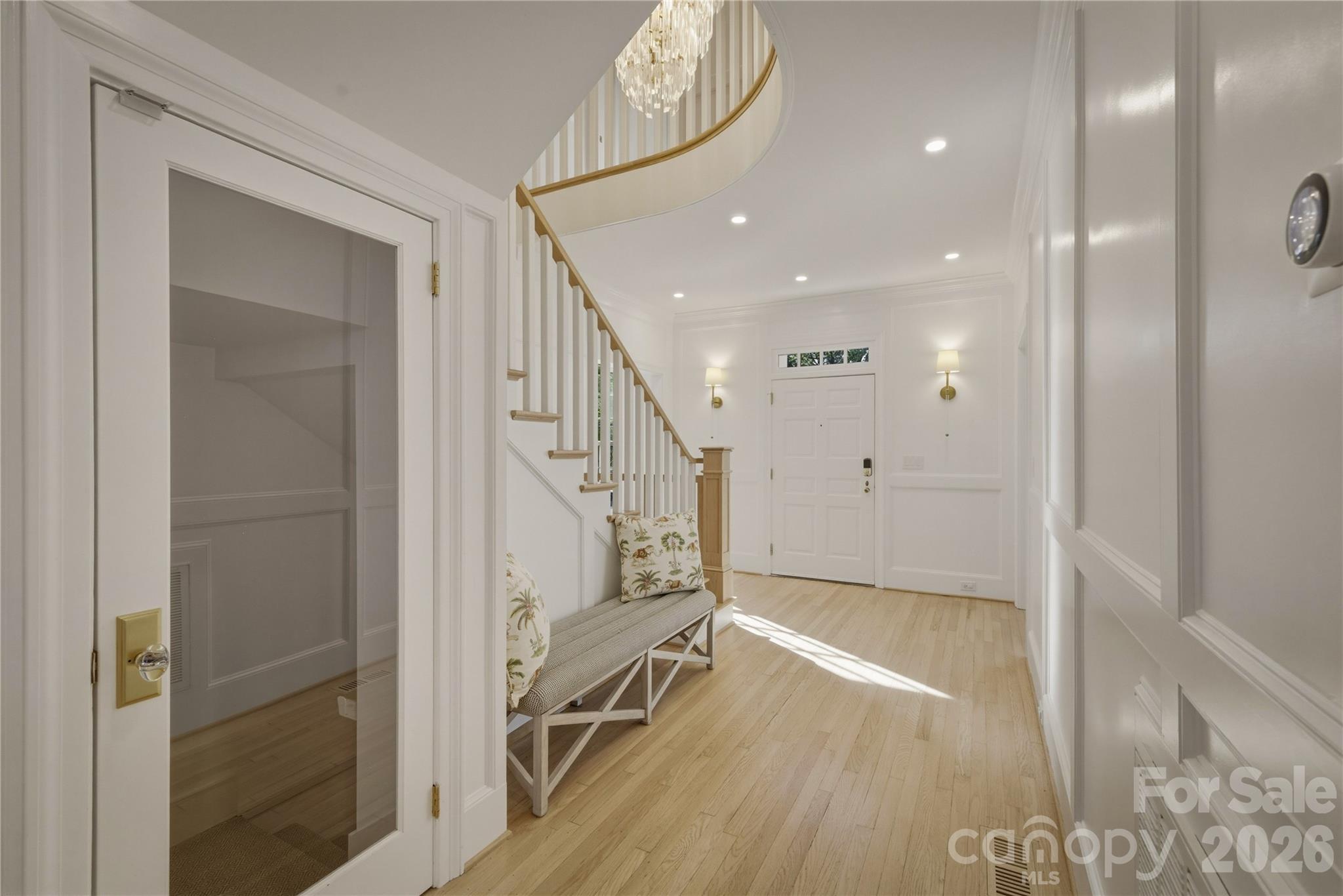 319 W Union Street