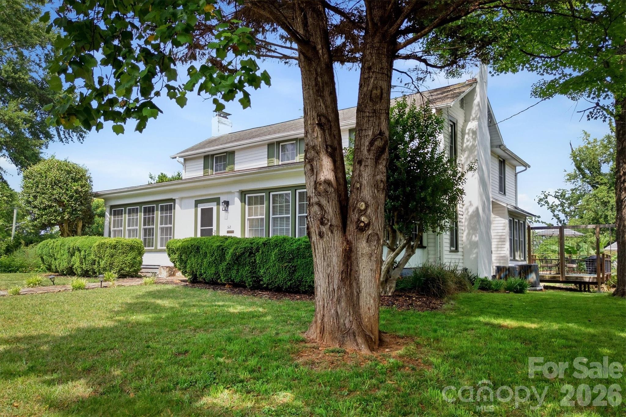 518 Lenoir Street