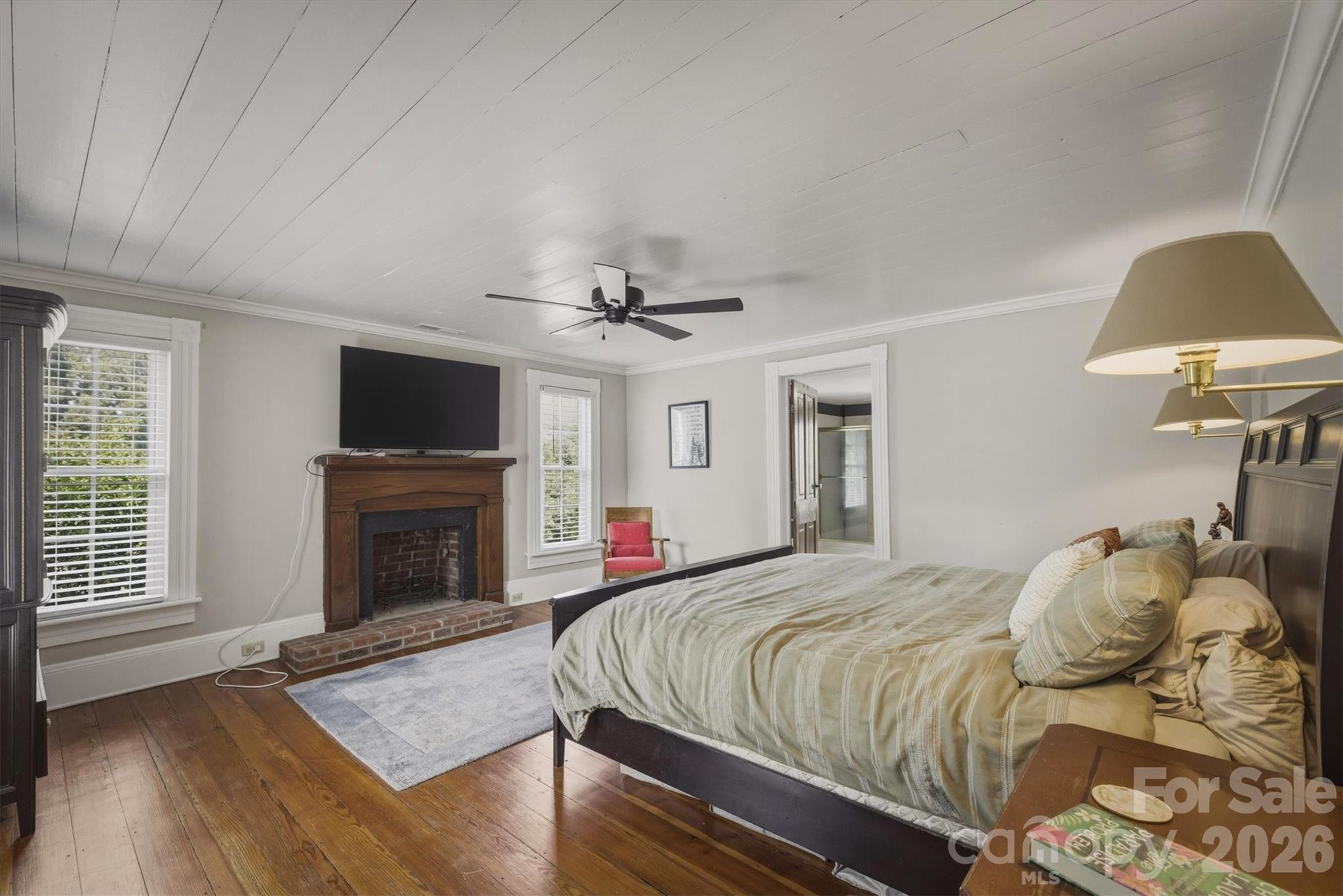 518 Lenoir Street