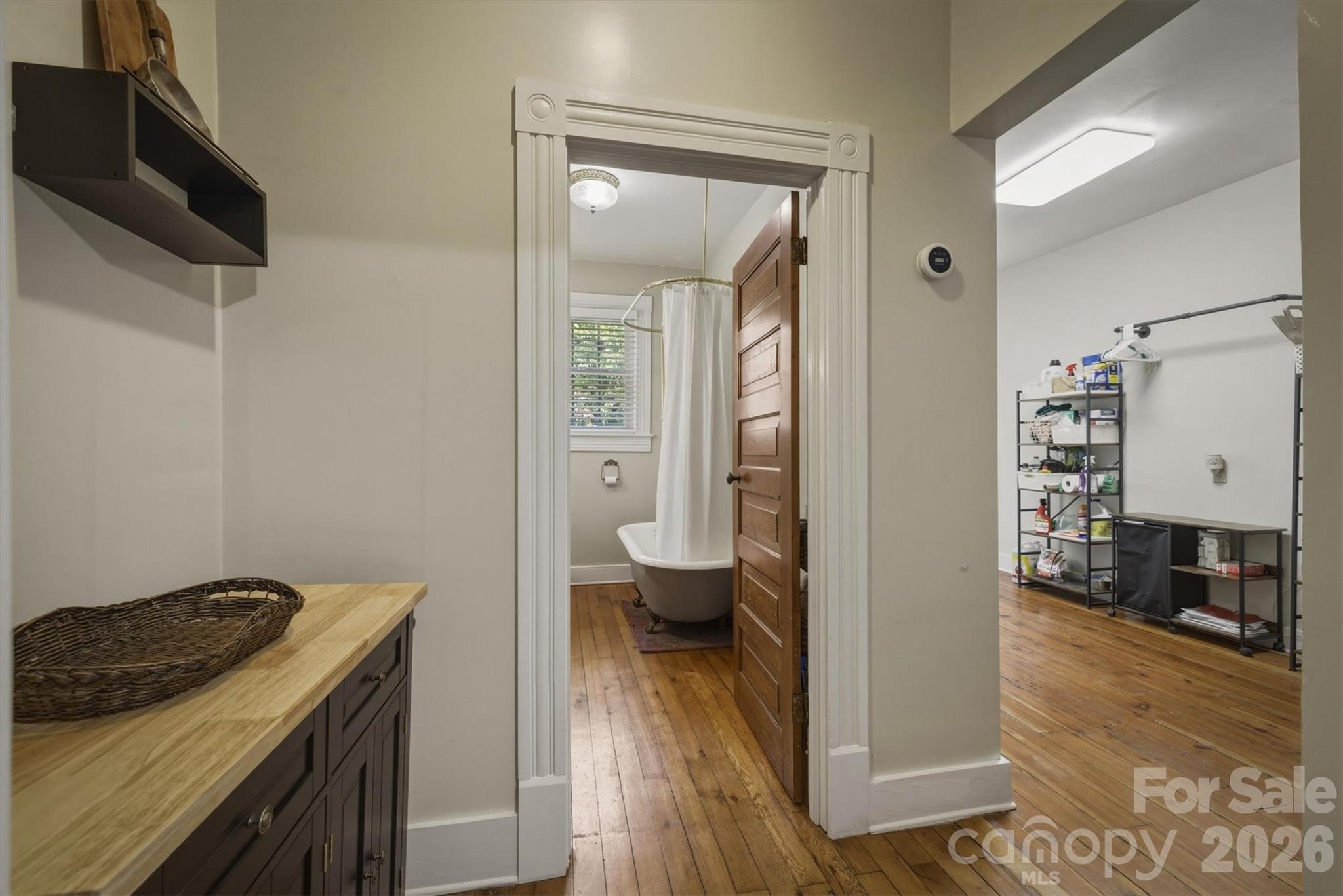 518 Lenoir Street