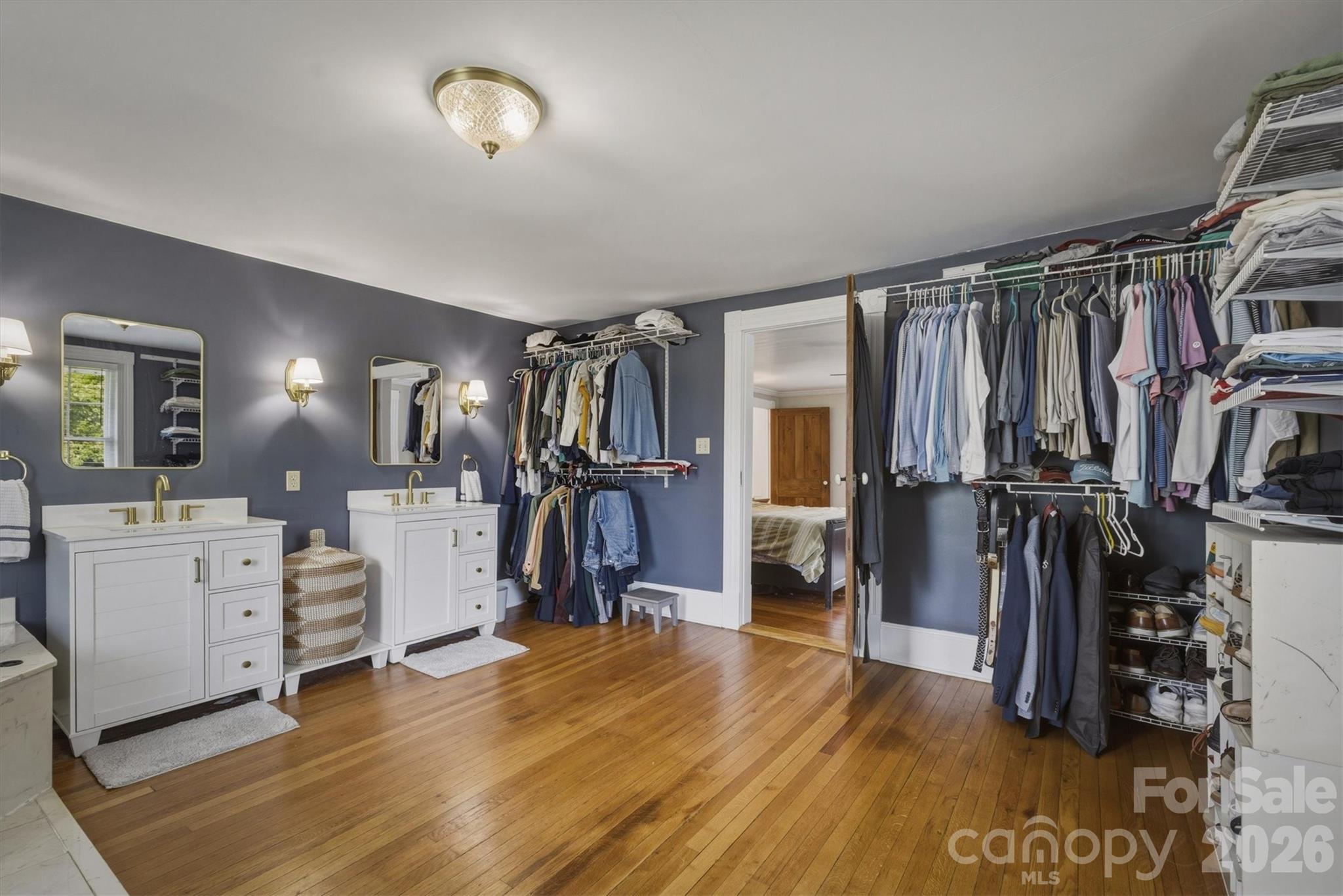 518 Lenoir Street