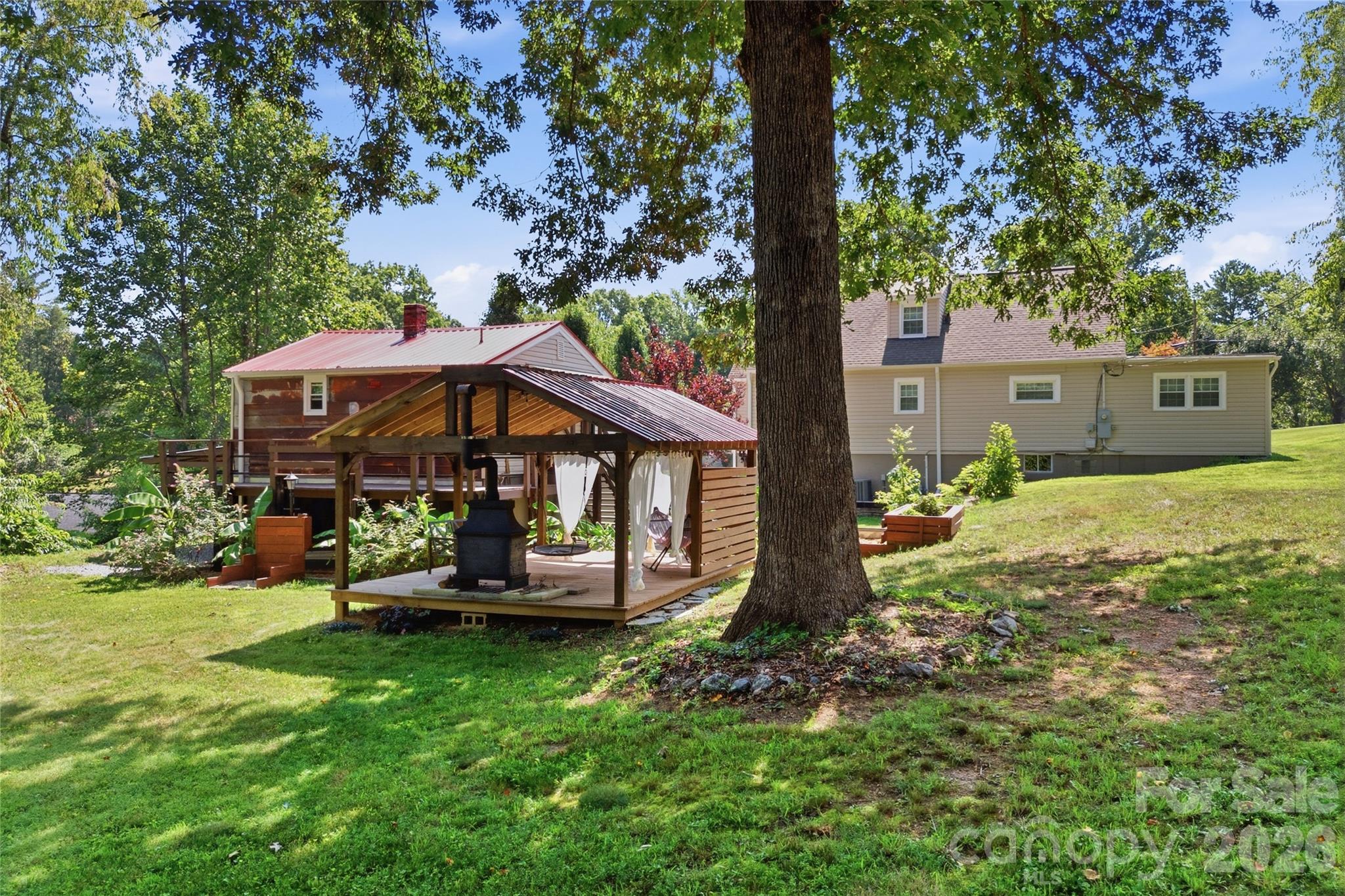 904 Bounous Street NW