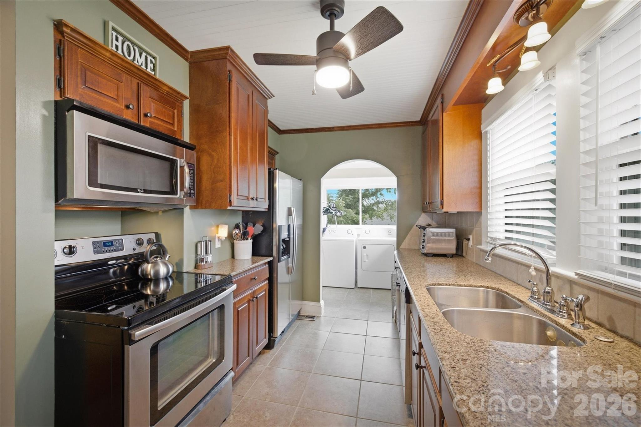 513 Bouchard Avenue NE