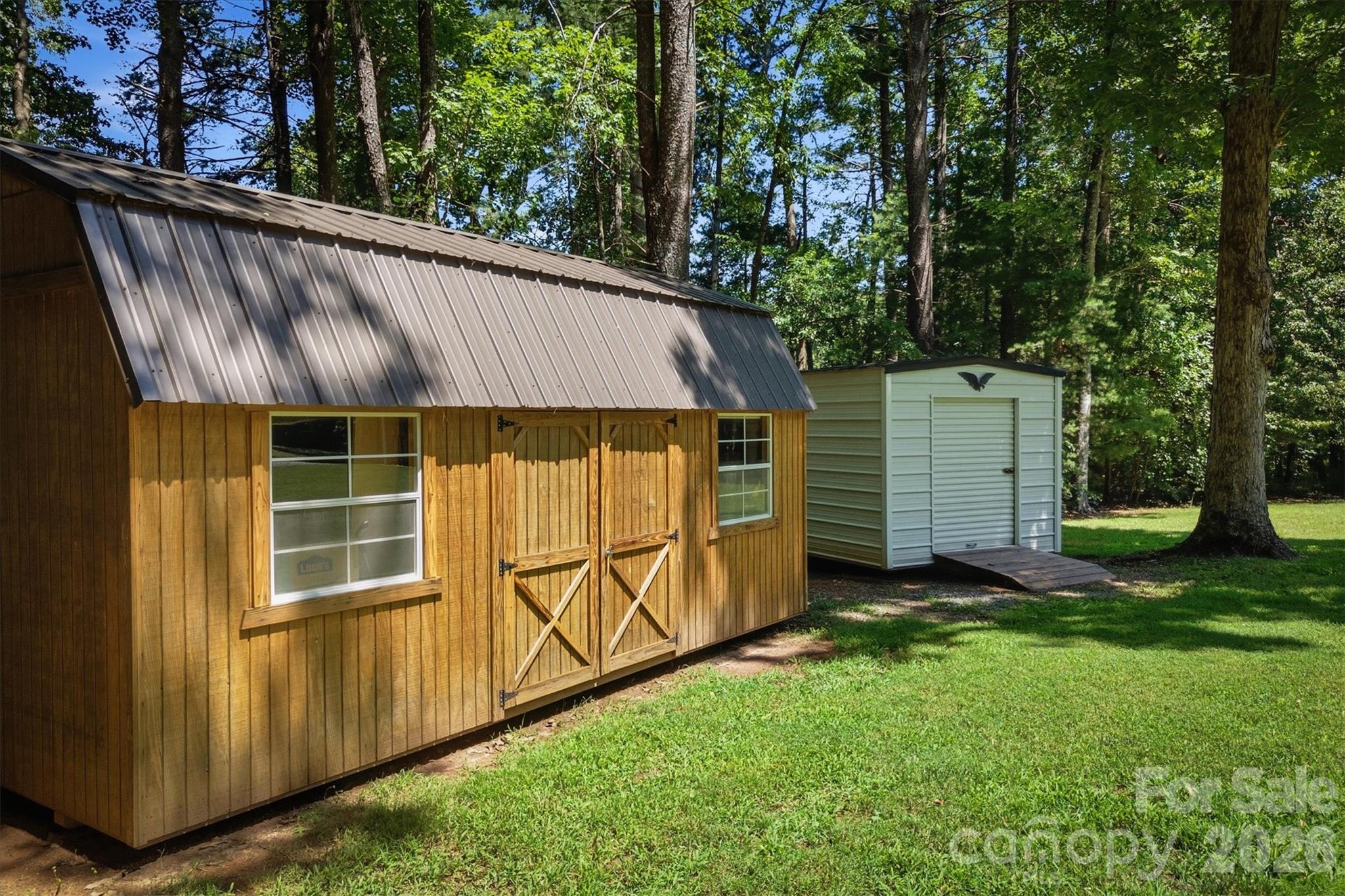 5572 Hayes Waters Road