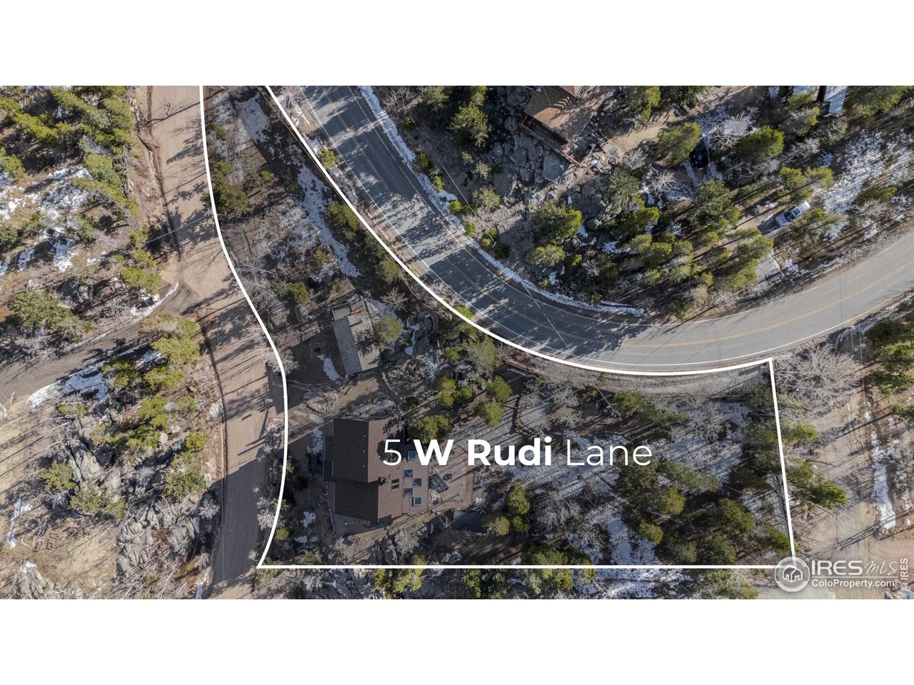 5 Rudi Ln W