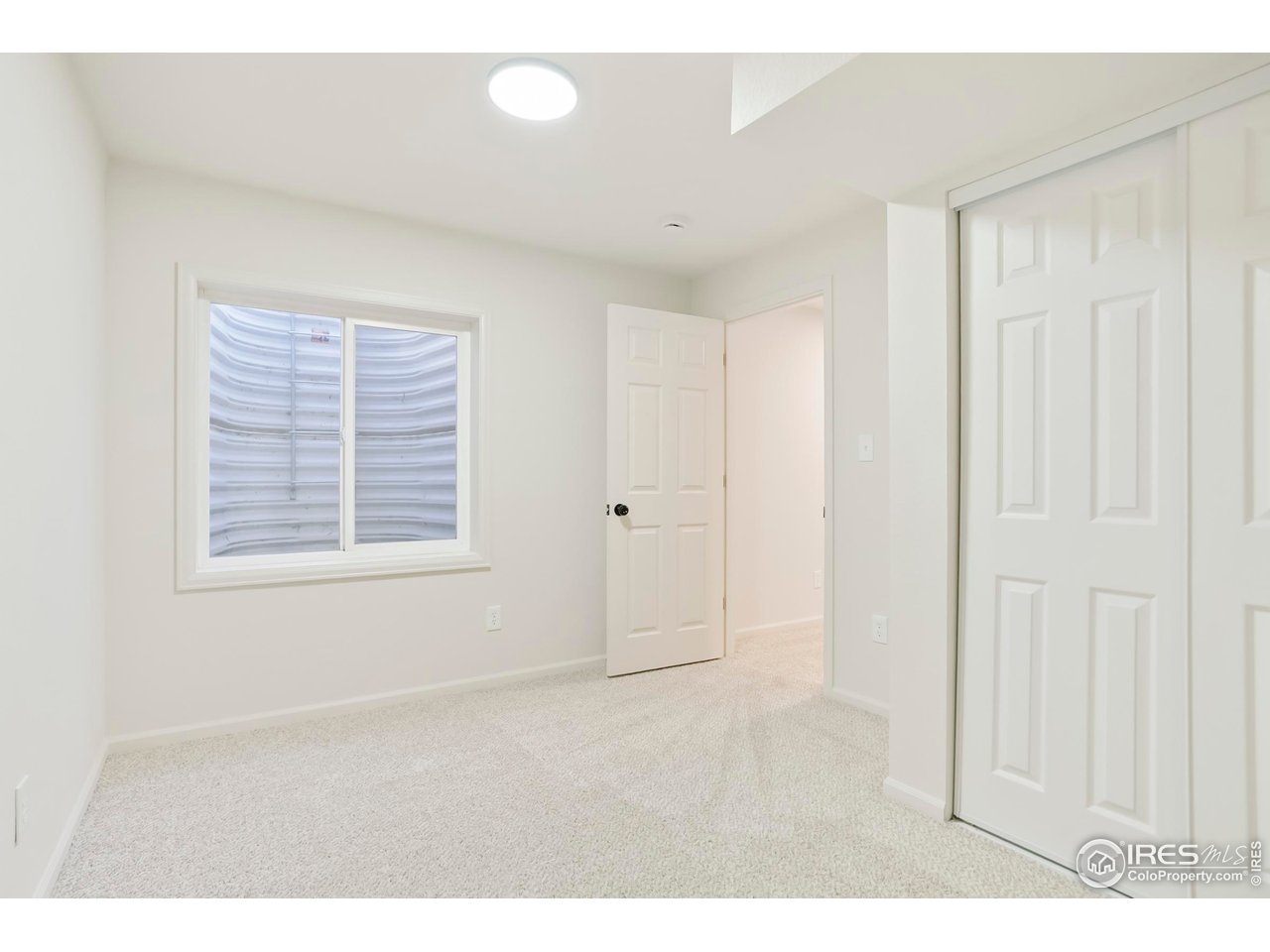 5619 Blue Mountain Cir