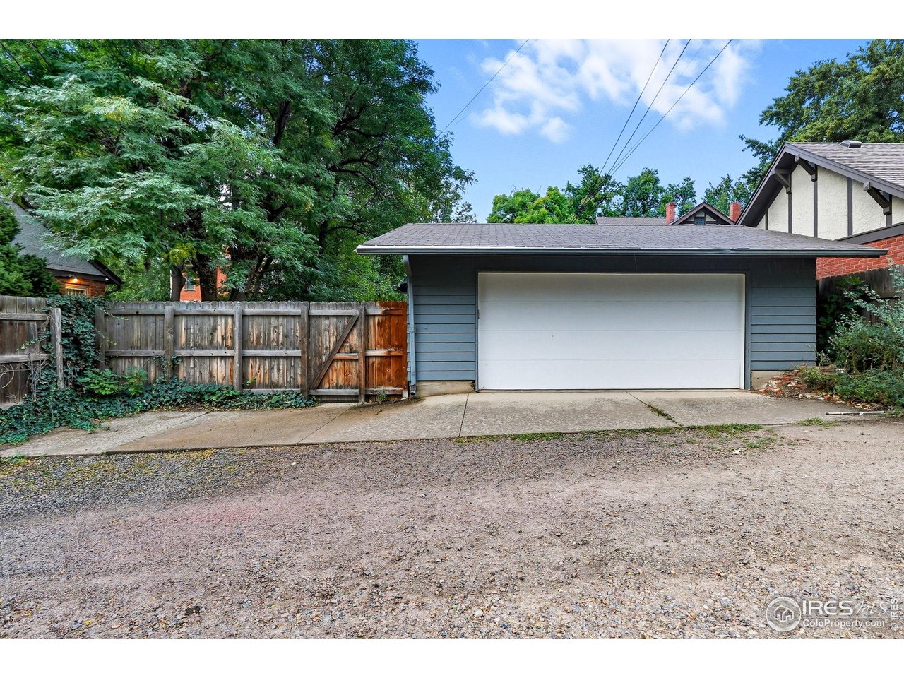 545 Mapleton Ave