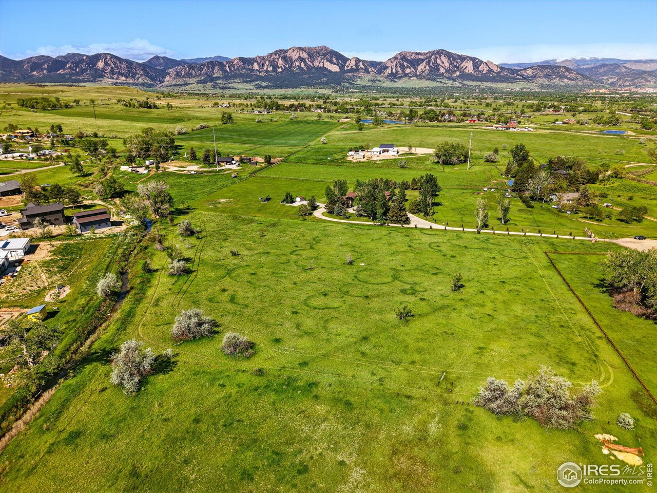280 Vaquero Dr
