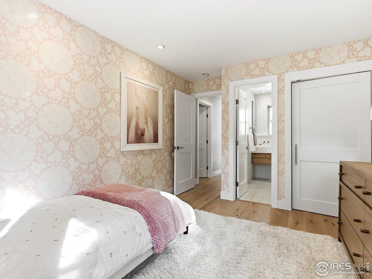 3716 Wonderland Hill Ave