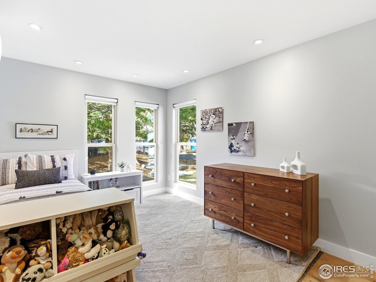 3716 Wonderland Hill Ave