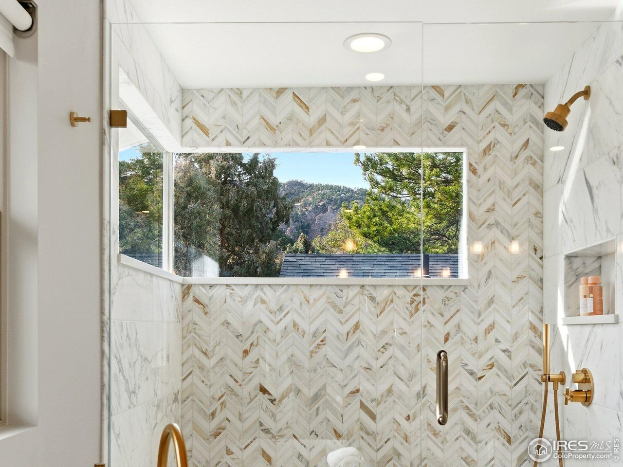 3716 Wonderland Hill Ave