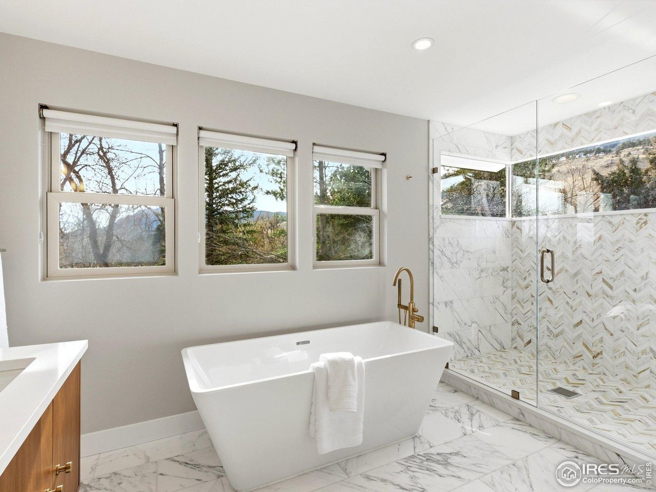 3716 Wonderland Hill Ave