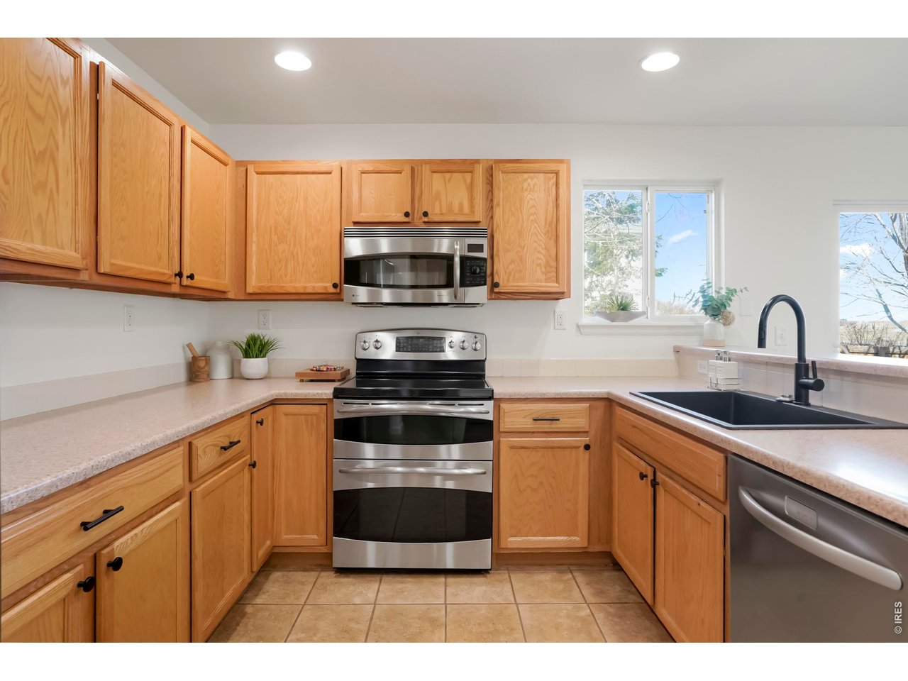 5600 Mount Sanitas Ave