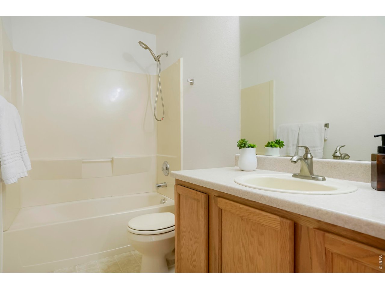 5600 Mount Sanitas Ave