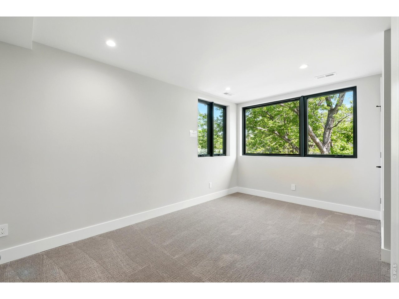 2860 Table Mesa Dr