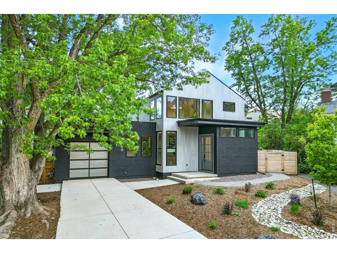 2860 Table Mesa Dr