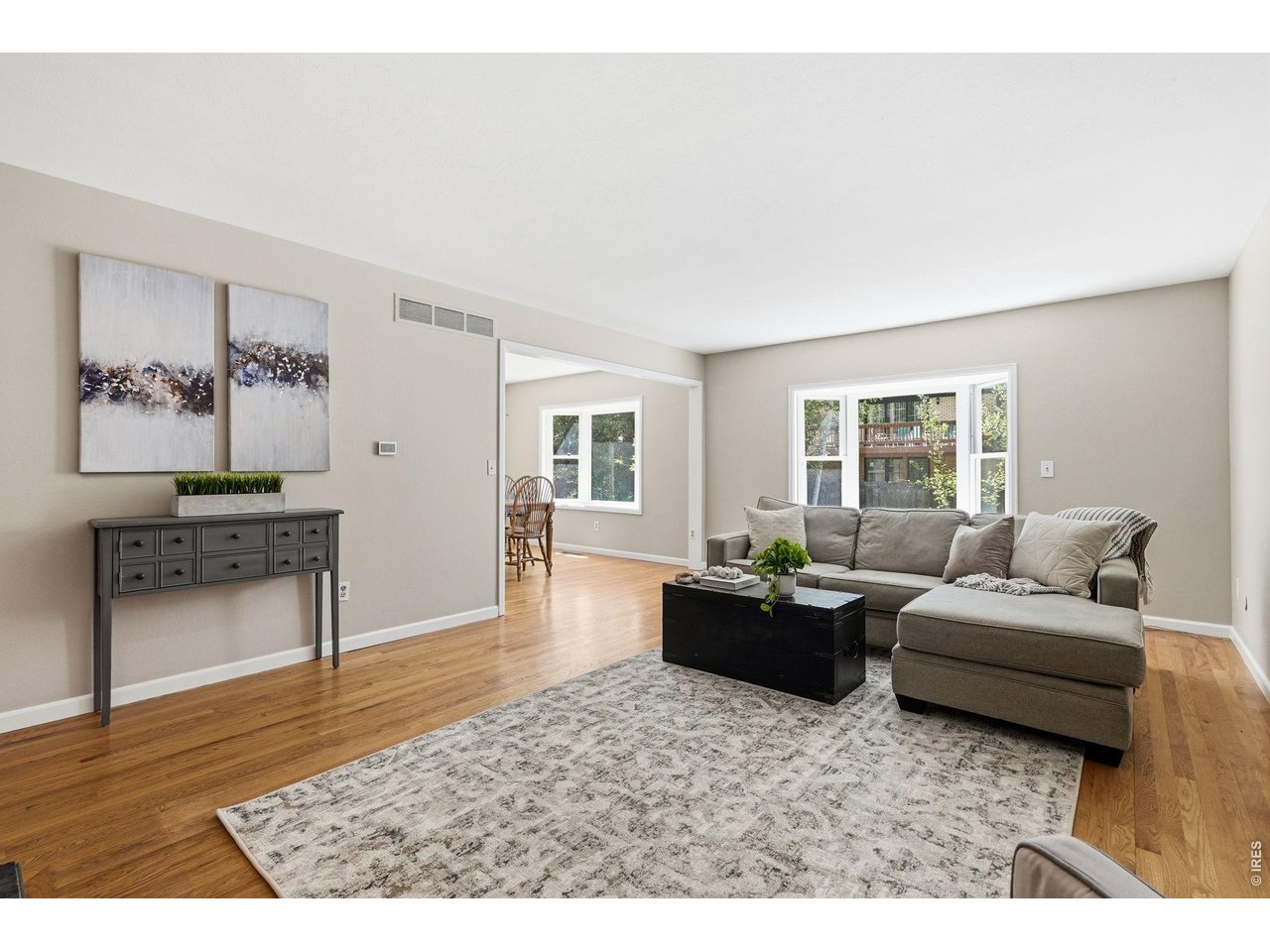 1271 Bellaire St