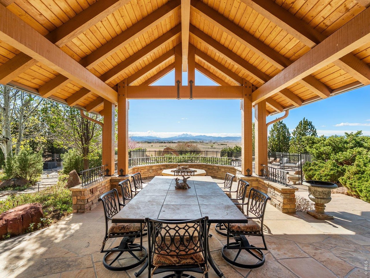 15383 E County Line Rd