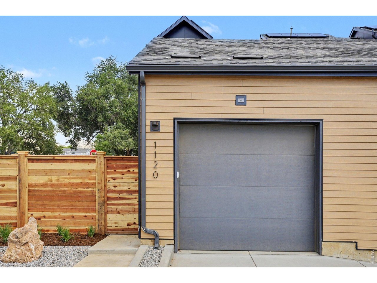 1120 Violet Ave