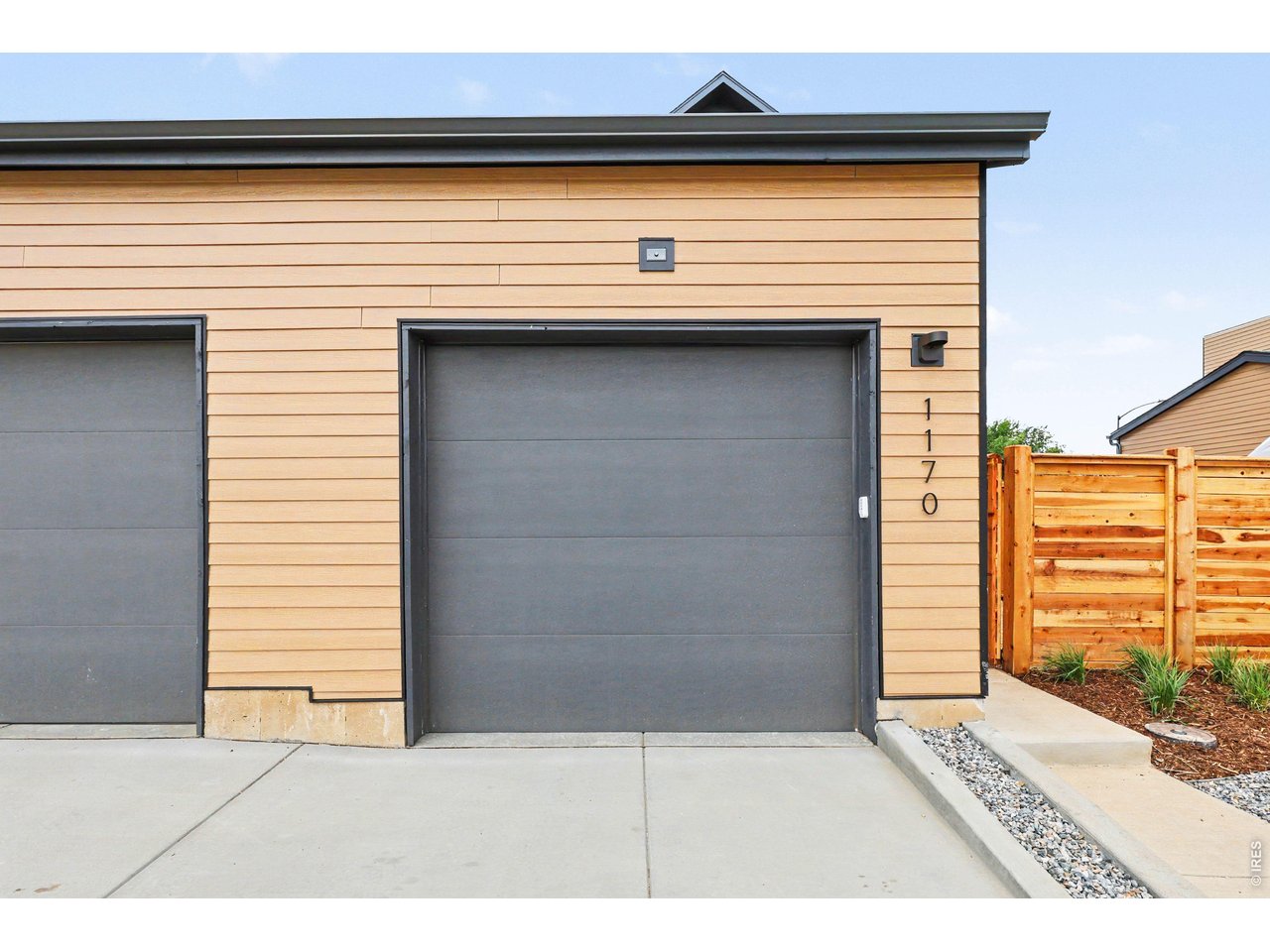 1170 Violet Ave