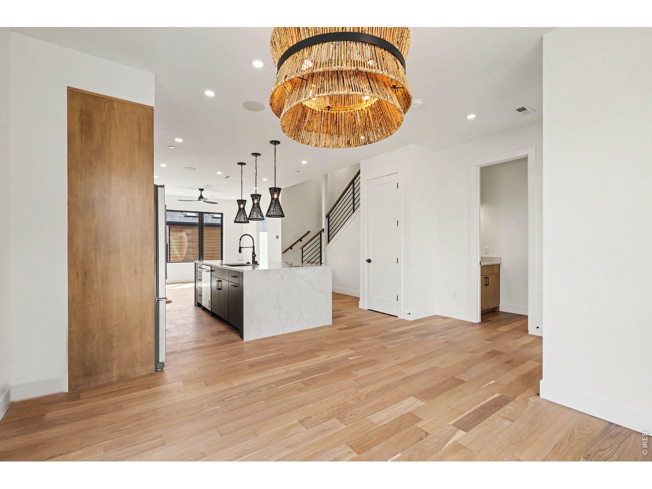 1170 Violet Ave