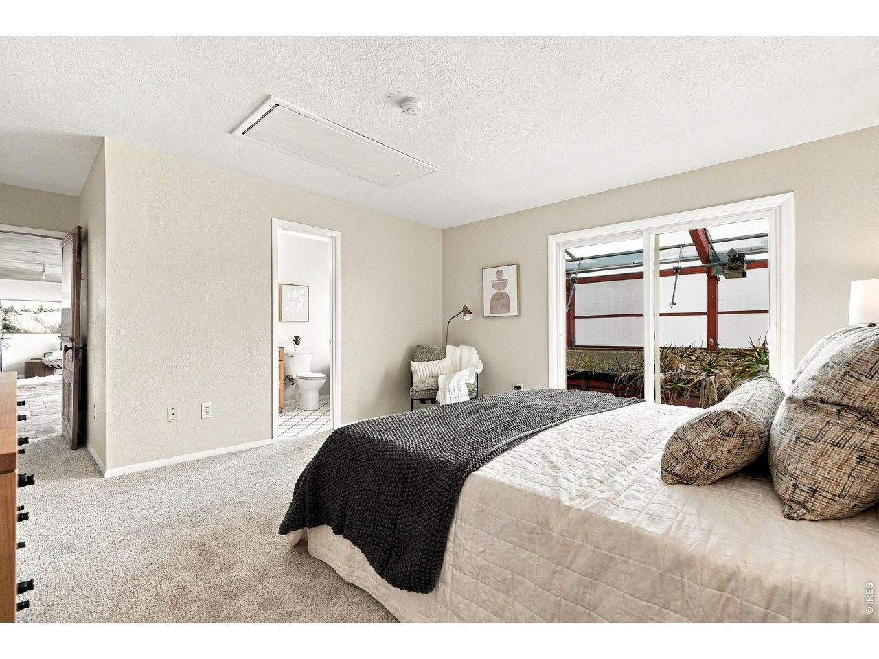 2962 Black Fox Run Ln