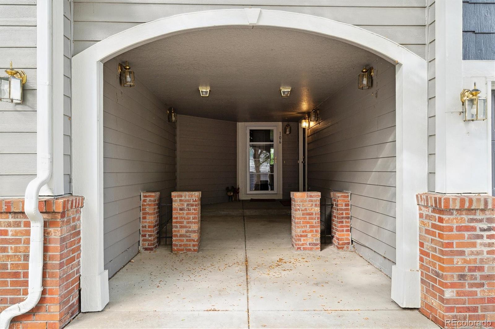 1625 S Danube Way Unit: 105