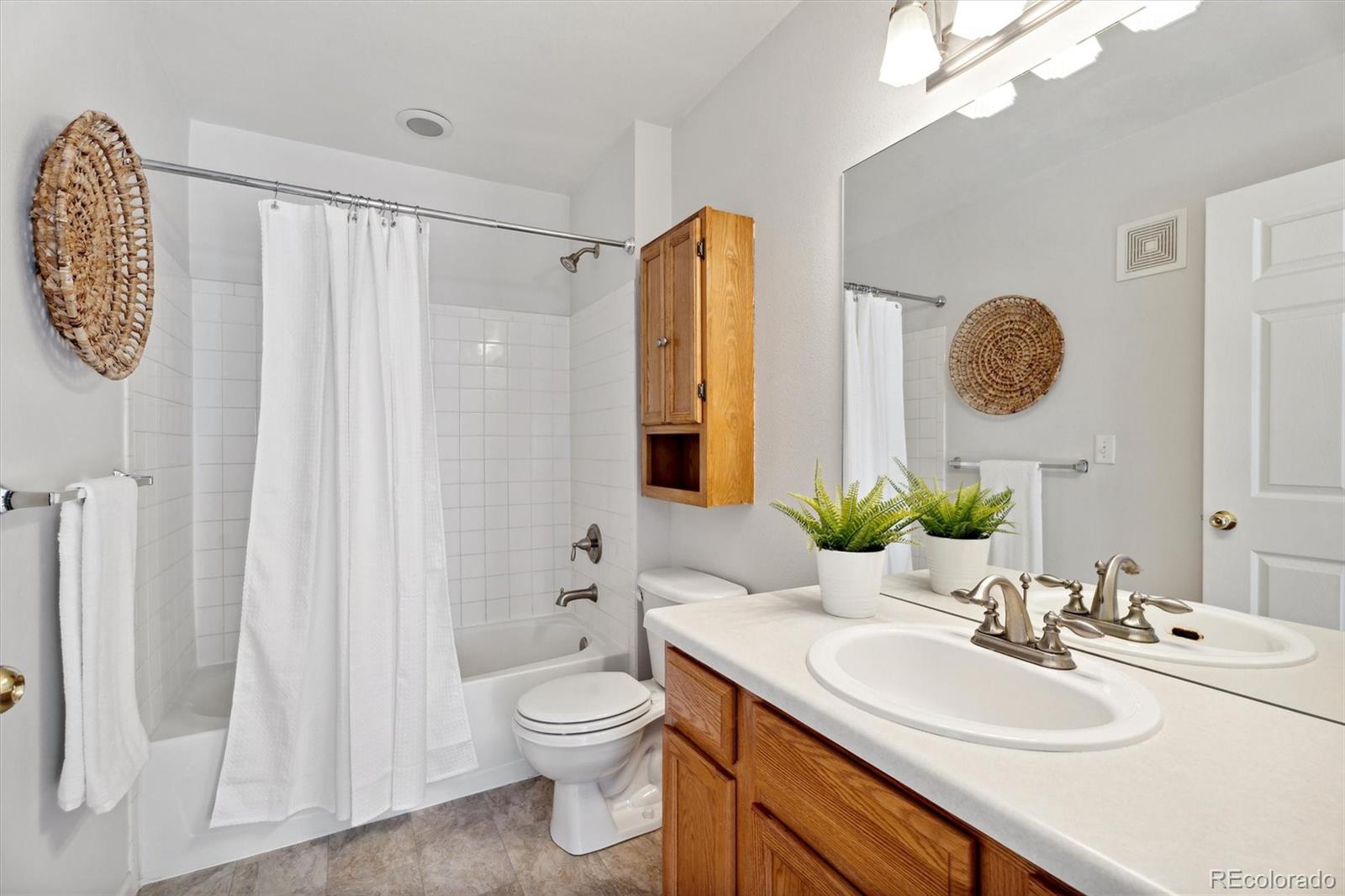 1625 S Danube Way Unit: 105
