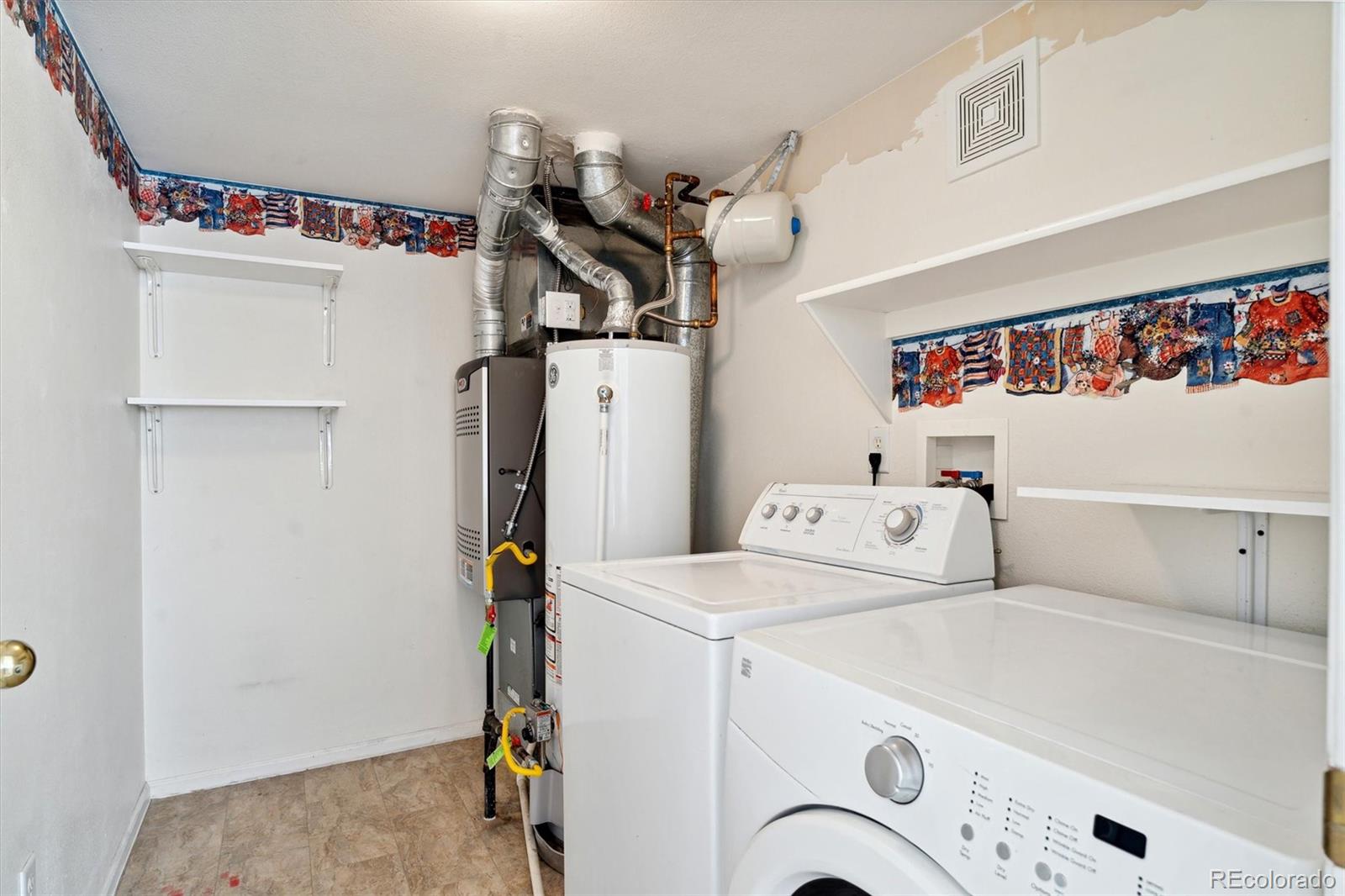 1625 S Danube Way Unit: 105
