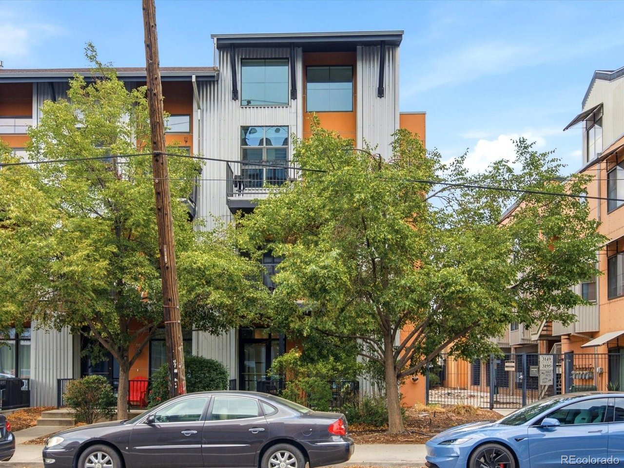 3149 Blake St 106
