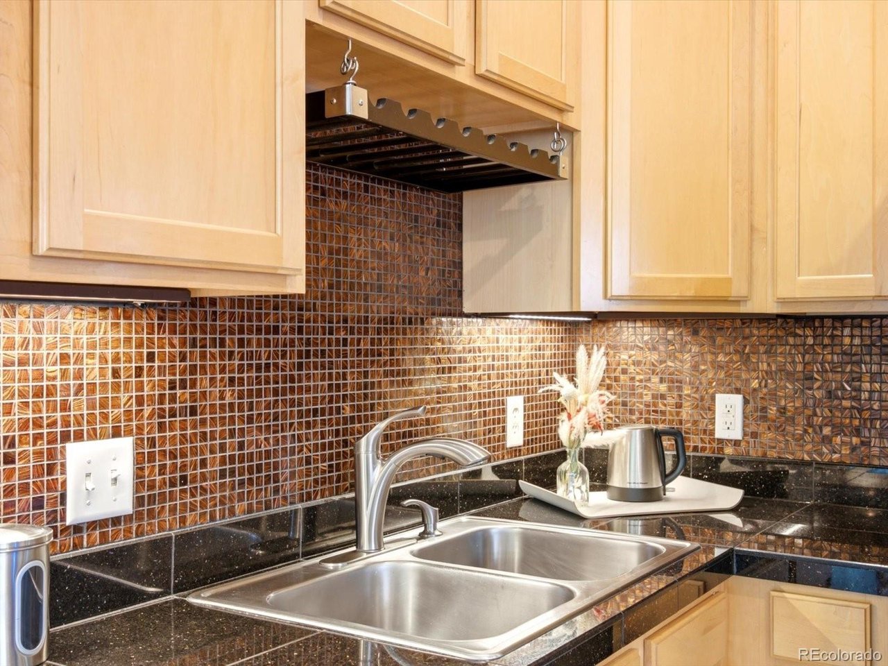 3149 Blake St 106
