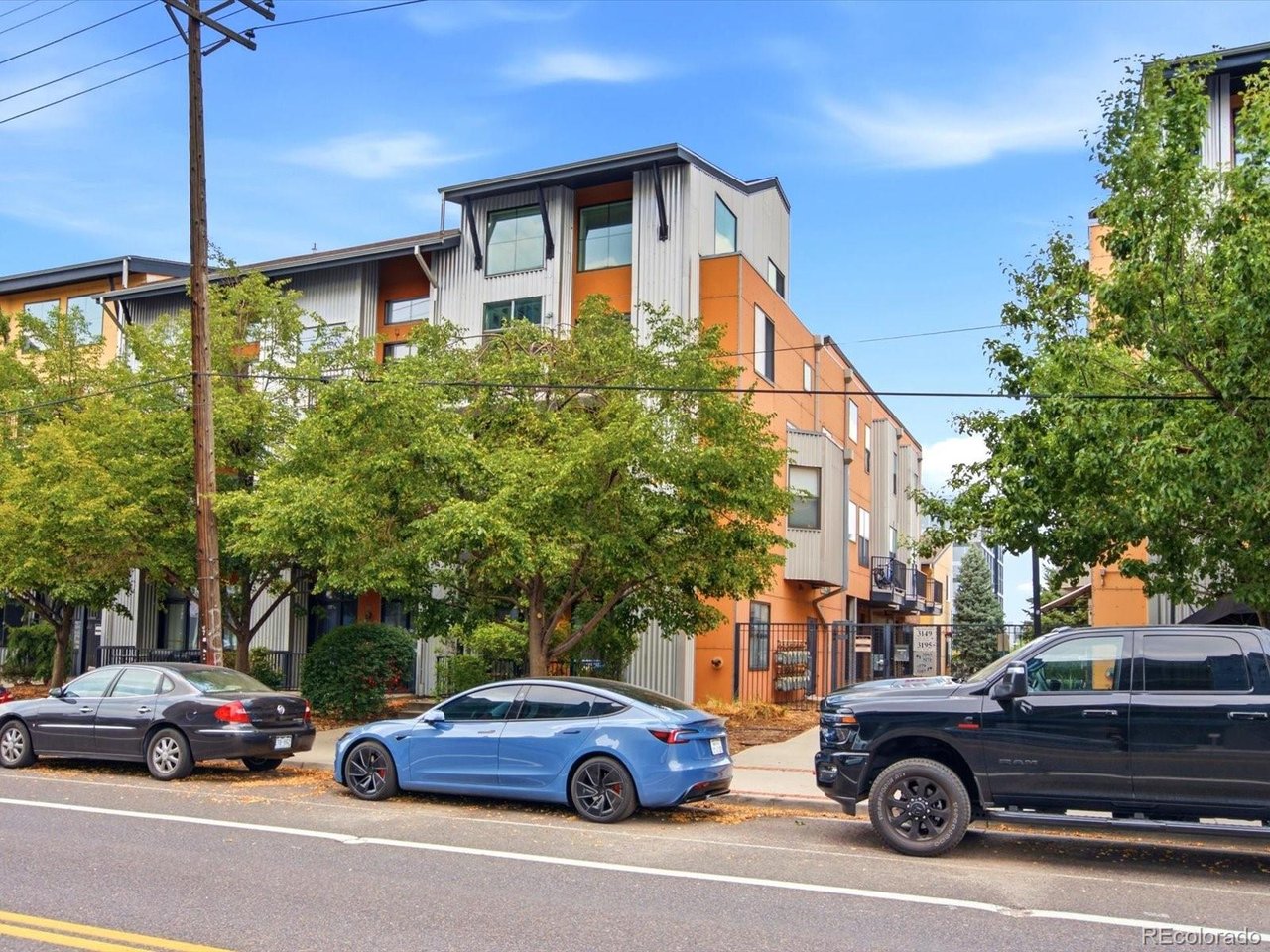 3149 Blake St 106