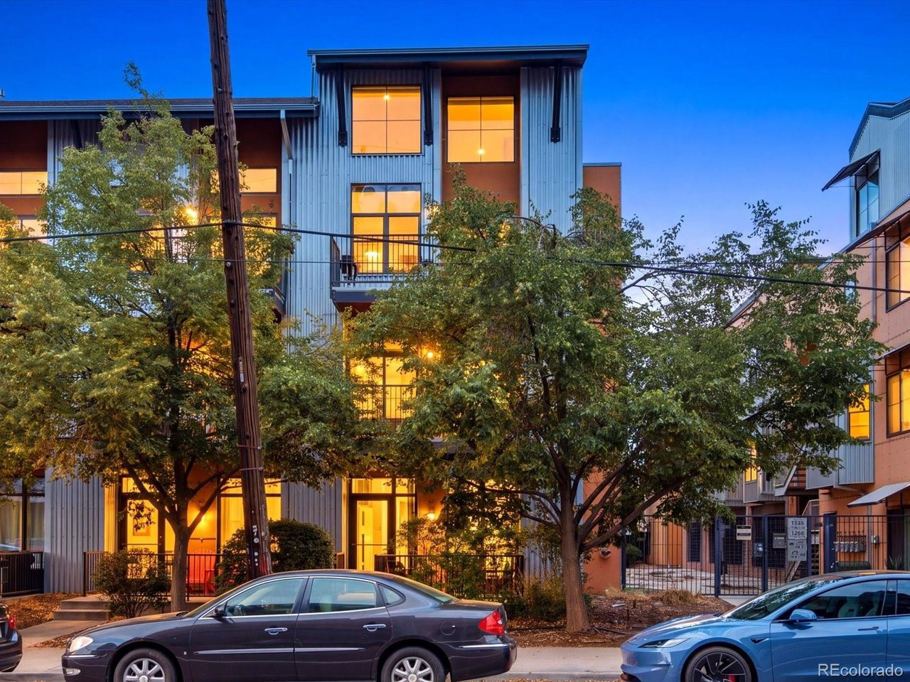 3149 Blake St 106