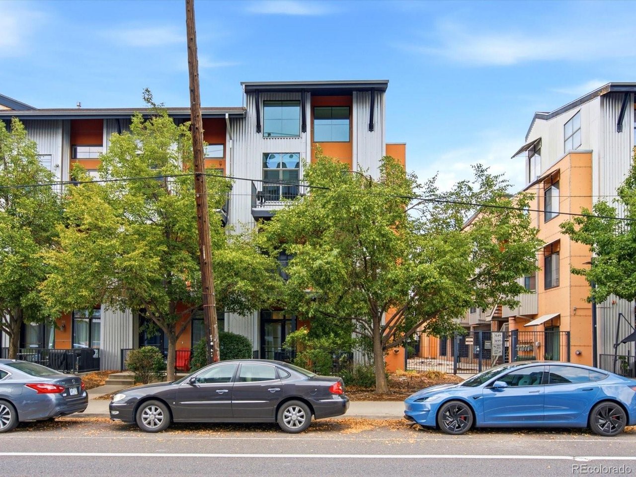 3149 Blake St 106