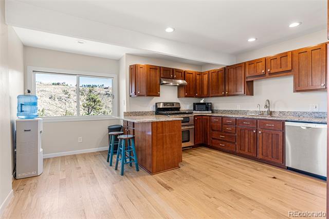 319 Camino Bosque
