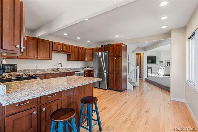319 Camino Bosque