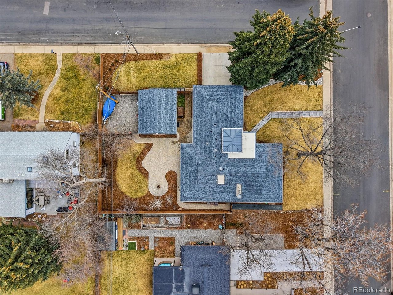 2435 Hawthorn Ave