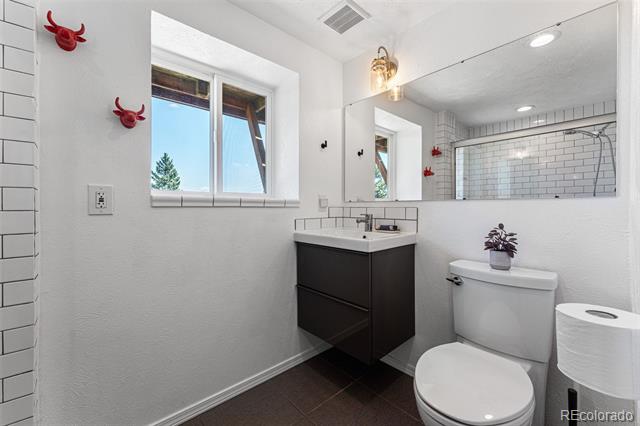 251 Ridgeview Lane