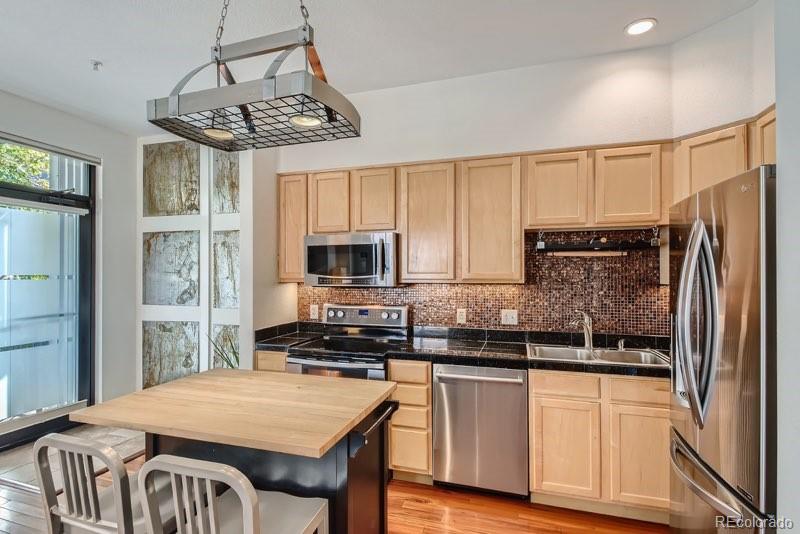 3149 Blake Street Unit: 106