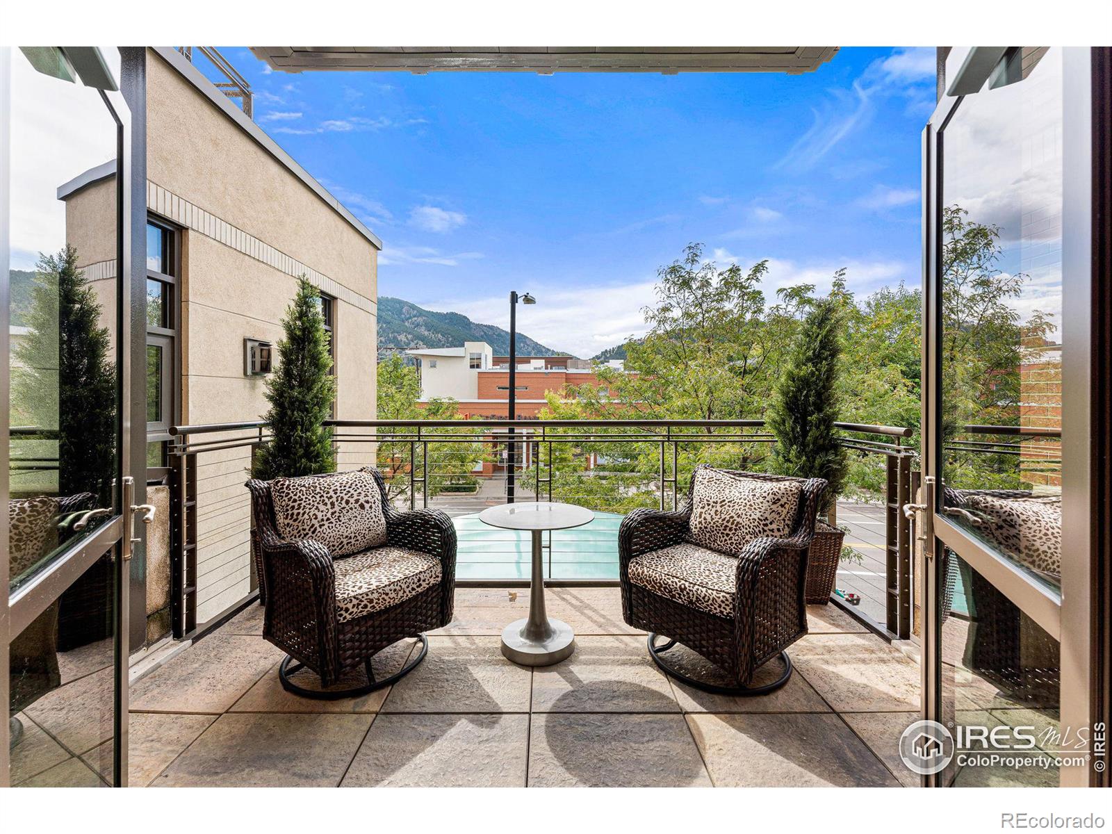 900 Pearl Street Unit: 203