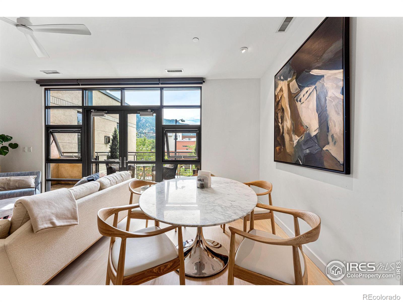 900 Pearl Street Unit: 203