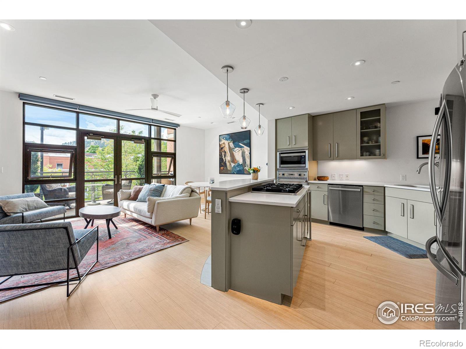 900 Pearl Street Unit: 203