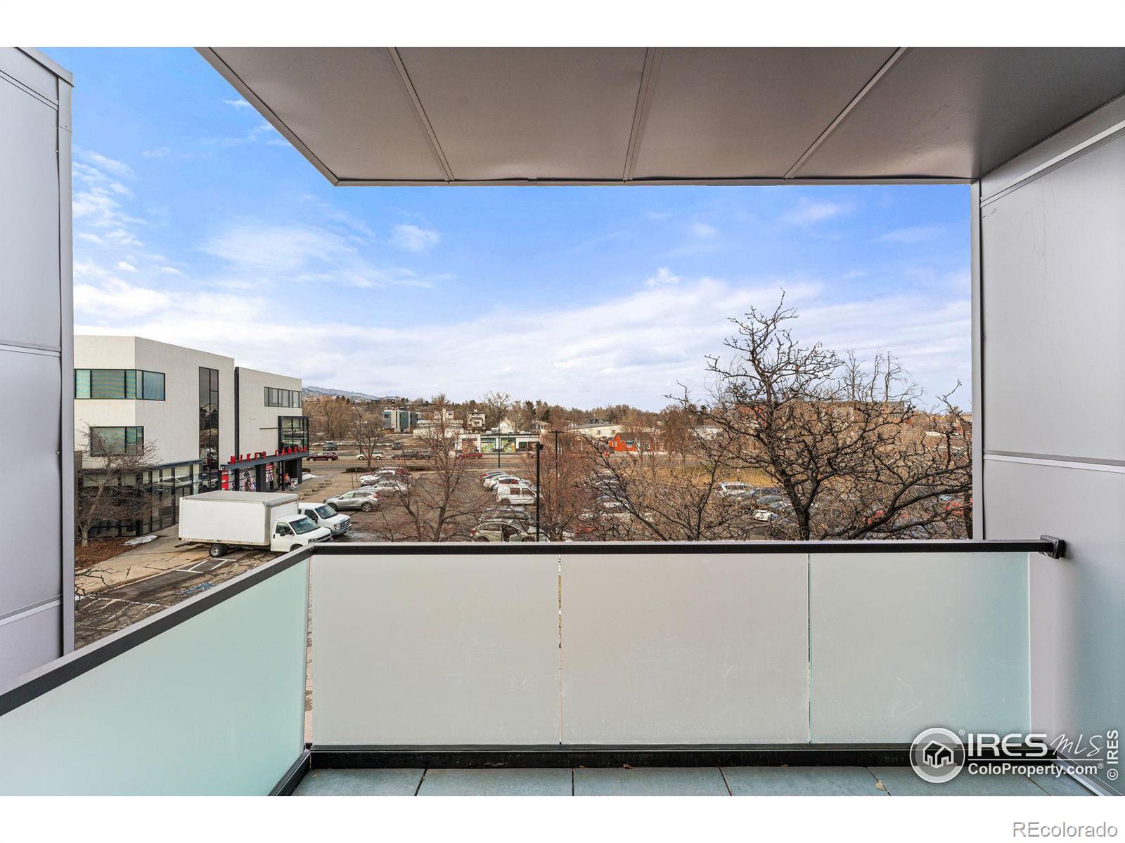 2465 Walnut Street Unit: 11